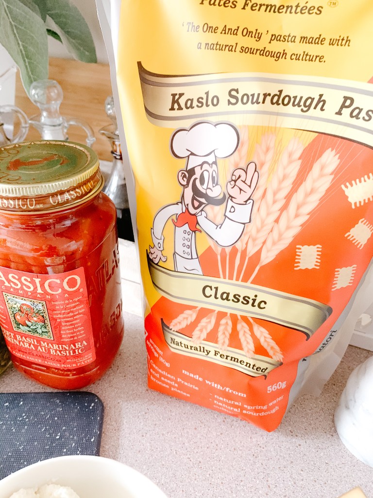 This image has an empty alt attribute; its file name is jamie_krause_home_living_kaslo_christmas_pasta_06.jpeg