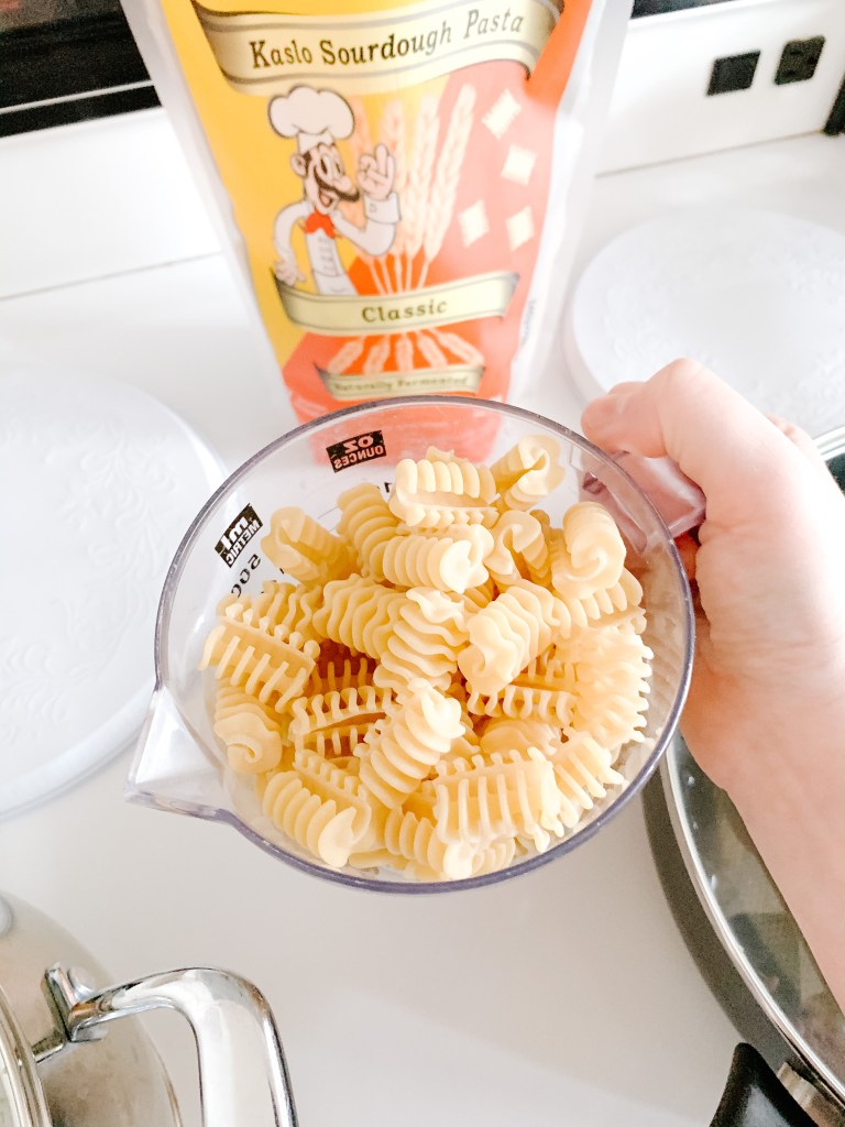 This image has an empty alt attribute; its file name is jamie_krause_home_living_kaslo_christmas_pasta_07-1.jpeg