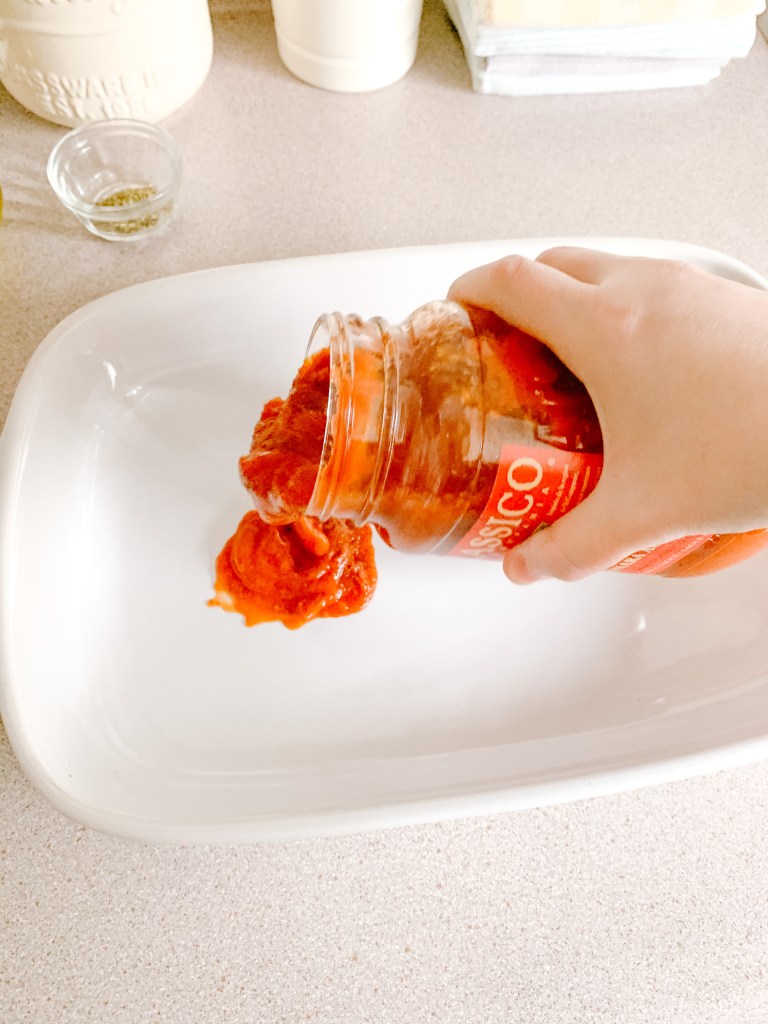 This image has an empty alt attribute; its file name is jamie_krause_home_living_kaslo_christmas_pasta_15.jpeg