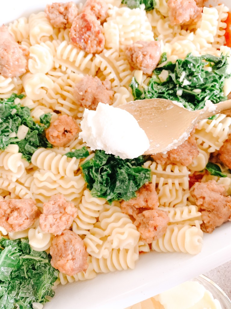 This image has an empty alt attribute; its file name is jamie_krause_home_living_kaslo_christmas_pasta_23.jpeg