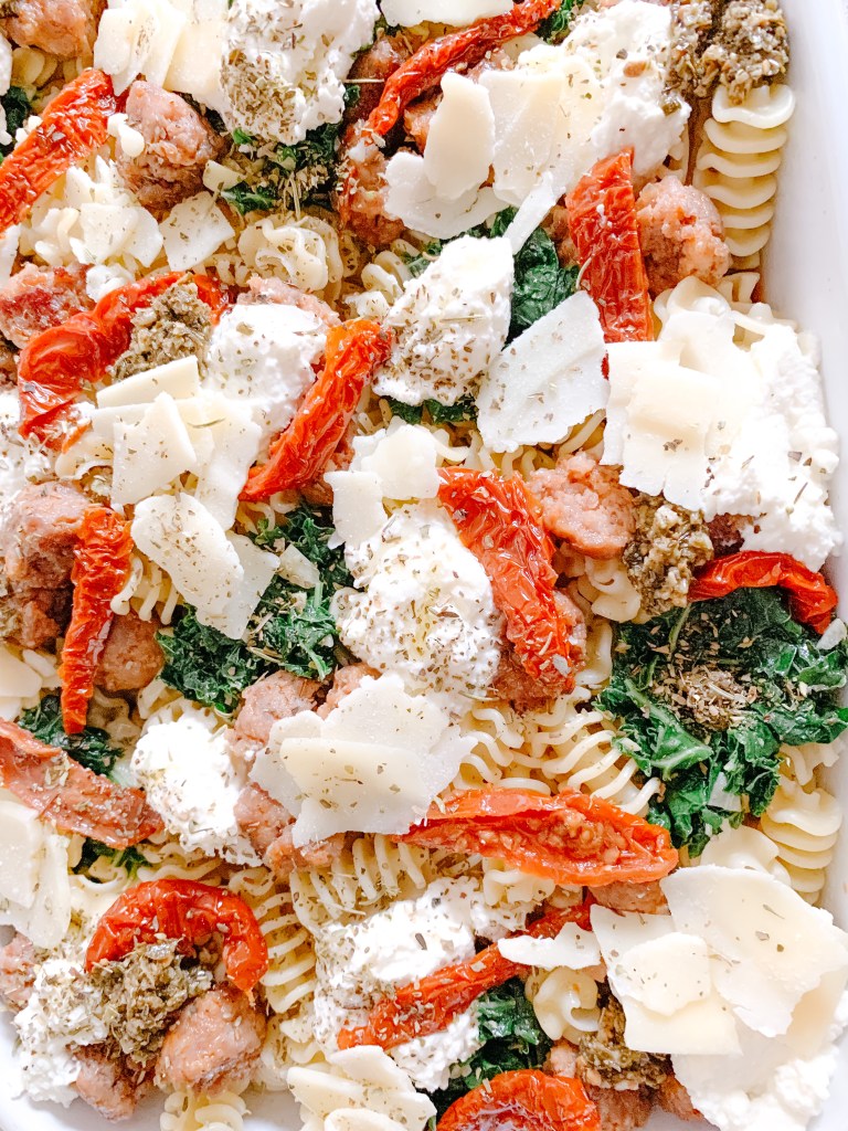 This image has an empty alt attribute; its file name is jamie_krause_home_living_kaslo_christmas_pasta_30.jpeg